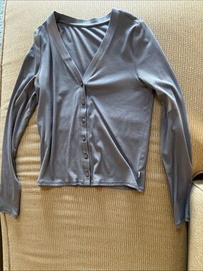 Vuori women’s long sleeve halo cardigan